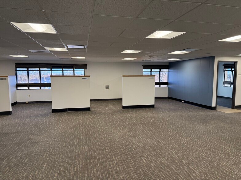 More Photos Of 5926 McIntyre St, Golden Office For Lease