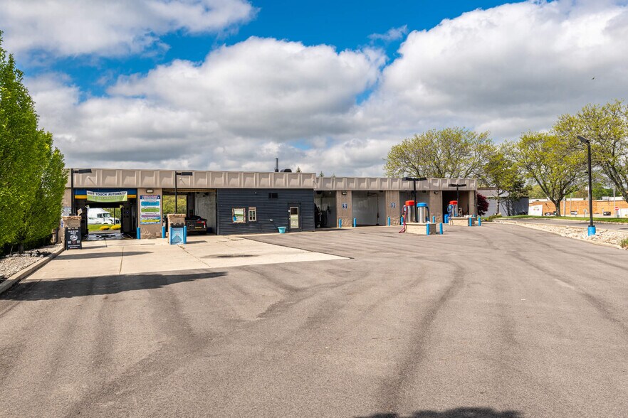 More Photos Of 1990 Andrew Rd, Dayton Carwash For Sale