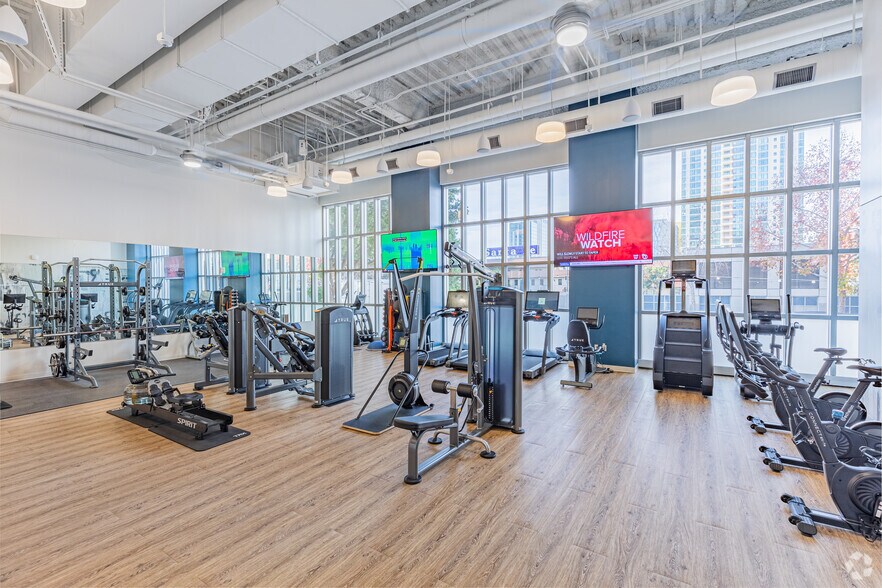 More Photos Of 550 W C St, San Diego Office For Lease