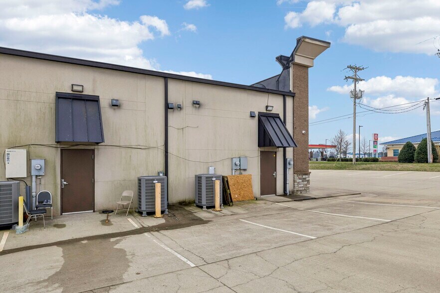 More Photos Of 206 Claire Ave, Oak Grove General Retail For Lease