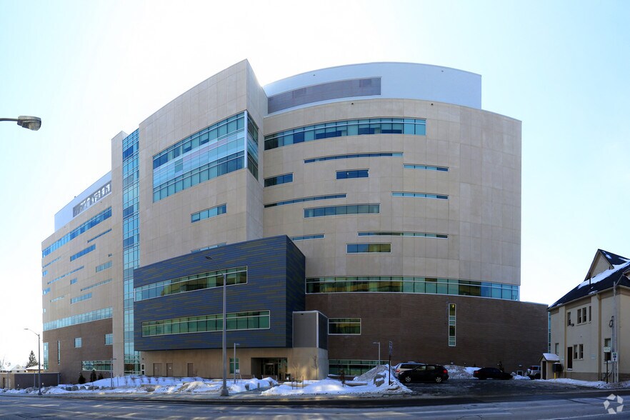 More Photos Of 85 Frederick St, Kitchener Office For Lease