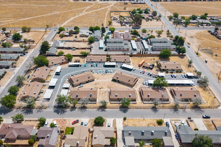 More Photos Of 11200 Chamberlaine Way, Adelanto Apartments For Sale