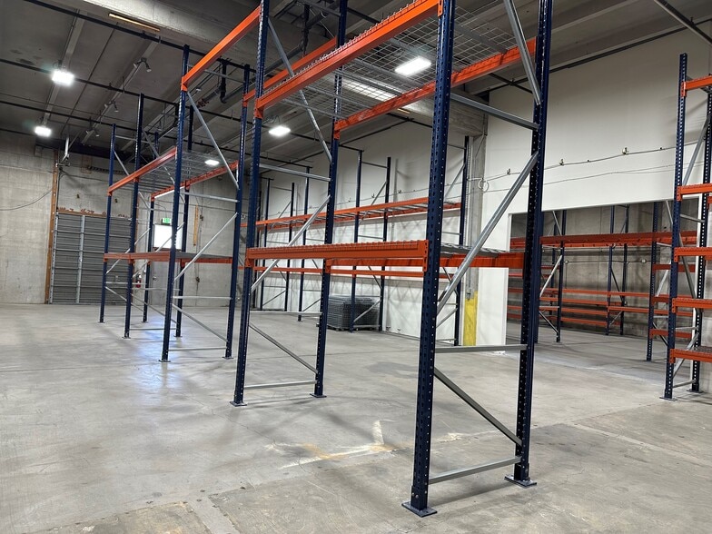 More Photos Of 2075 S Valentia St, Denver Warehouse For Lease