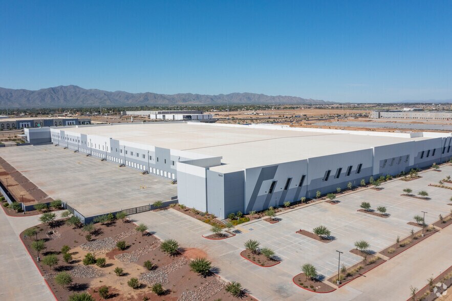 More Photos Of 16451 W. Glendale Avenue, Litchfield Park Warehouse For Lease