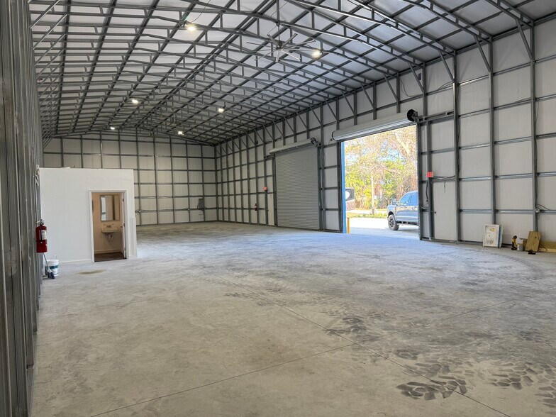 More Photos Of 2218 Guava Dr, Edgewater Warehouse For Sale