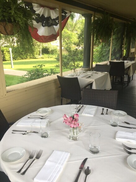 More Photos Of 548 Main St, Fryeburg Hotel For Sale