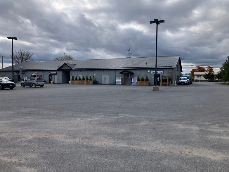 More Photos Of 5062 Road 38, South Frontenac Storefront For Sale