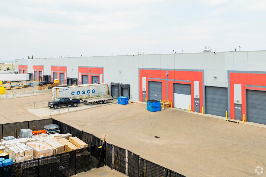 More Photos Of 4 Highland Park Green NE, Rocky View No 44 Warehouse For Sale