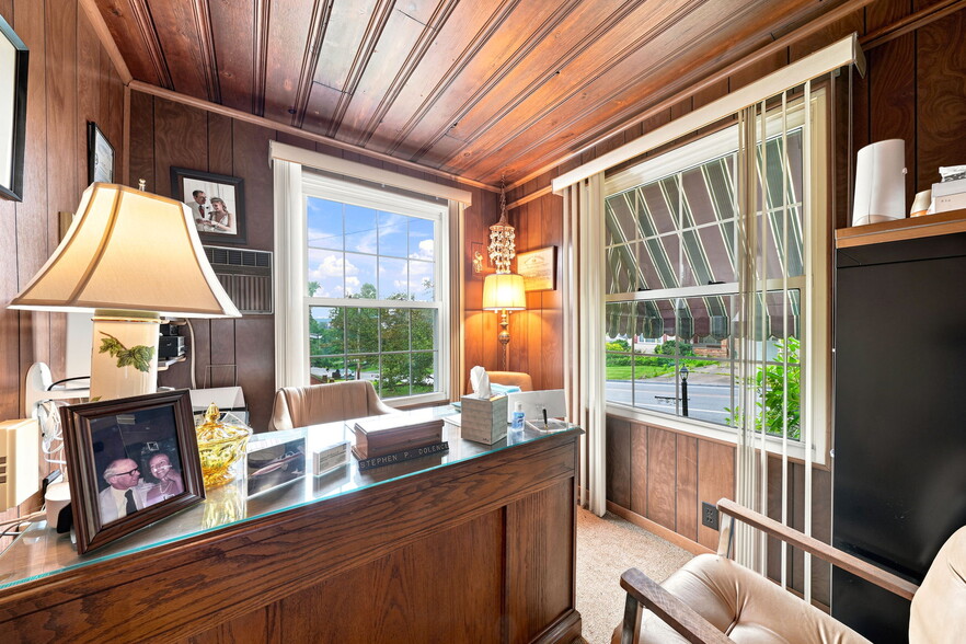 More Photos Of 1519 Renton Rd, Pittsburgh Funeral Home For Sale