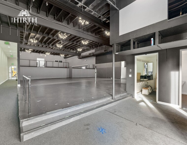 More Photos Of 5142 Lankershim Blvd, North Hollywood Storefront For Sale