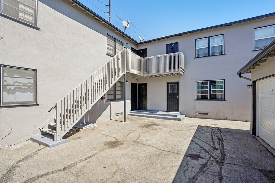 More Photos Of 11020-11028 Venice Blvd, Culver City Apartments For Sale