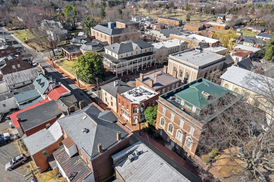 More Photos Of 12 Culpeper St, Warrenton Restaurant For Sale