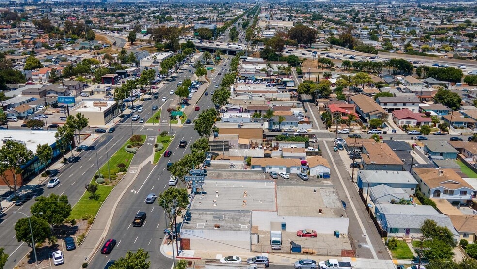 More Photos Of 16414-16424 Hawthorne Blvd, Lawndale Storefront For Sale