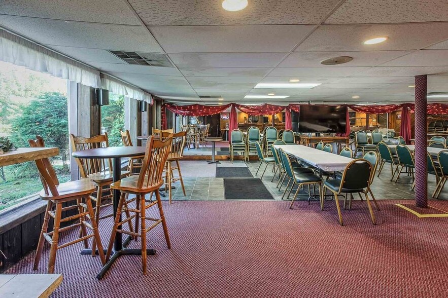 More Photos Of 6012 County K, Rhinelander Restaurant For Sale