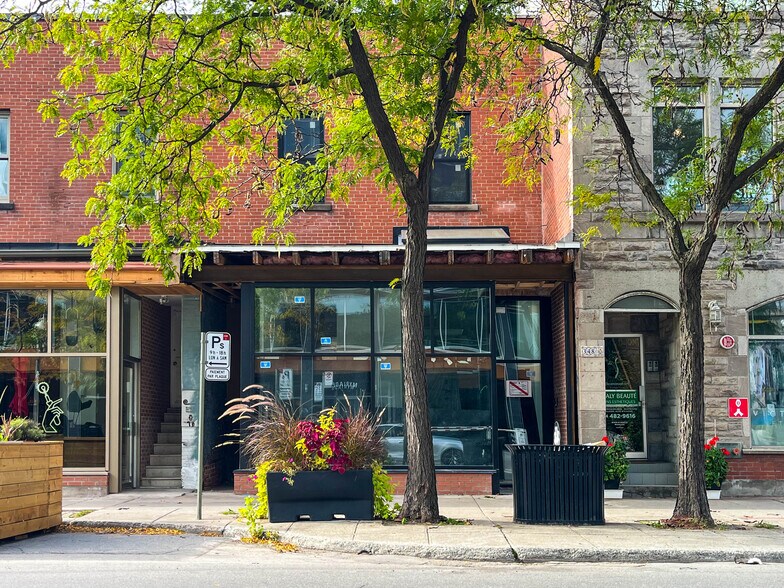 Primary Photo Of 346 Av Victoria, Westmount General Retail For Lease