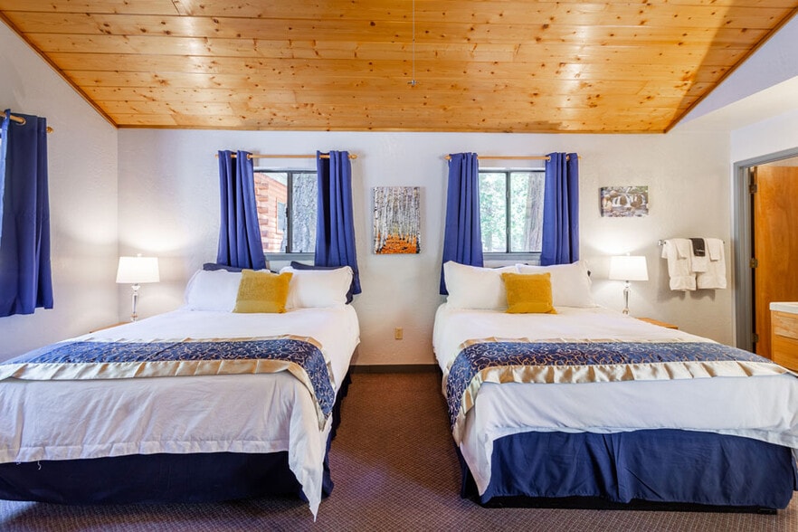 More Photos Of 500 Dodge Ridge Rd, Pinecrest Hotel For Sale