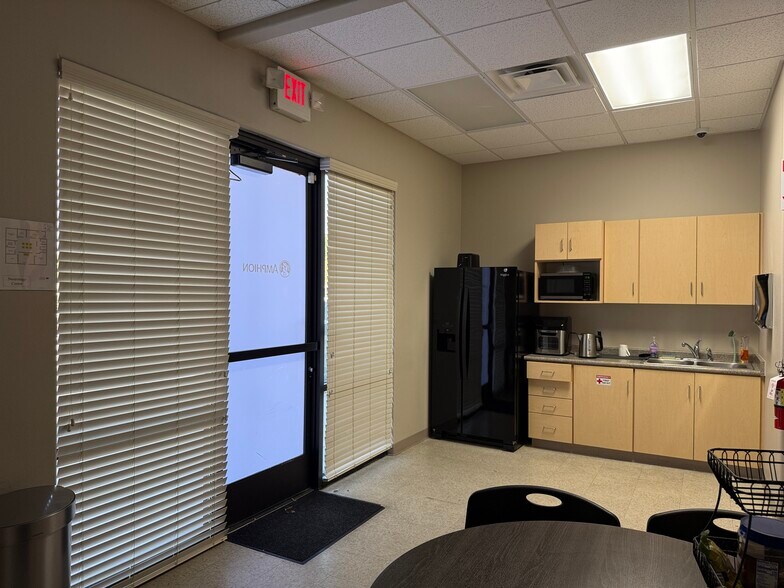 More Photos Of 2420 W Horizon Ridge Pky, Henderson Medical For Lease