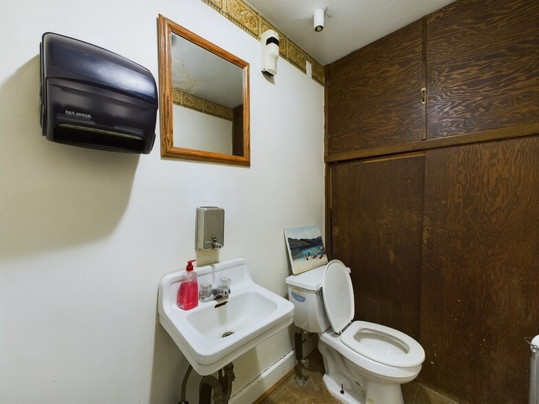 More Photos Of 3100 N 22nd St, Philadelphia Storefront Retail Residential For Sale