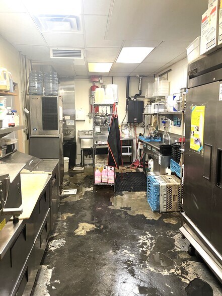 More Photos Of 3550-3578 Long Beach Blvd, Long Beach Restaurant For Lease