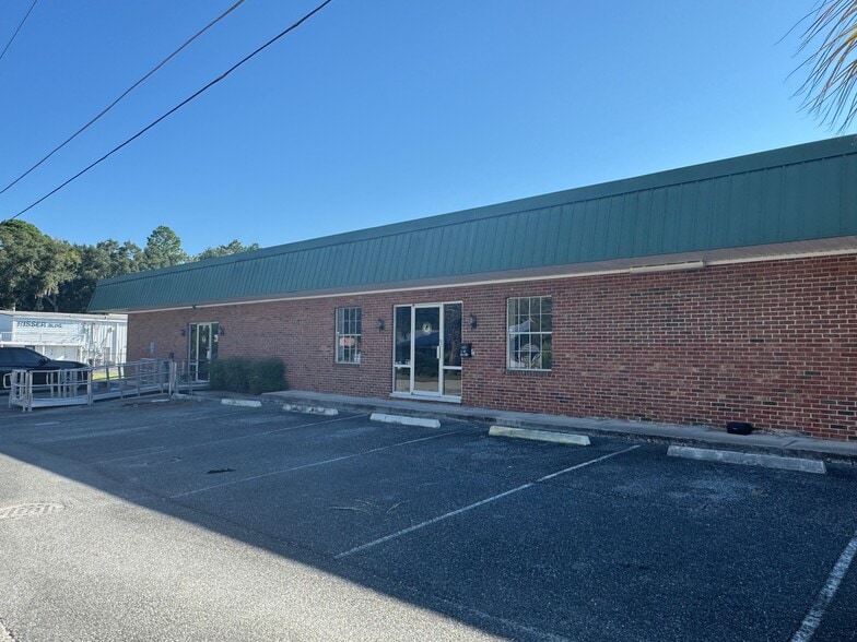 Primary Photo Of 197 NW Burk Ave, Lake City Office For Lease