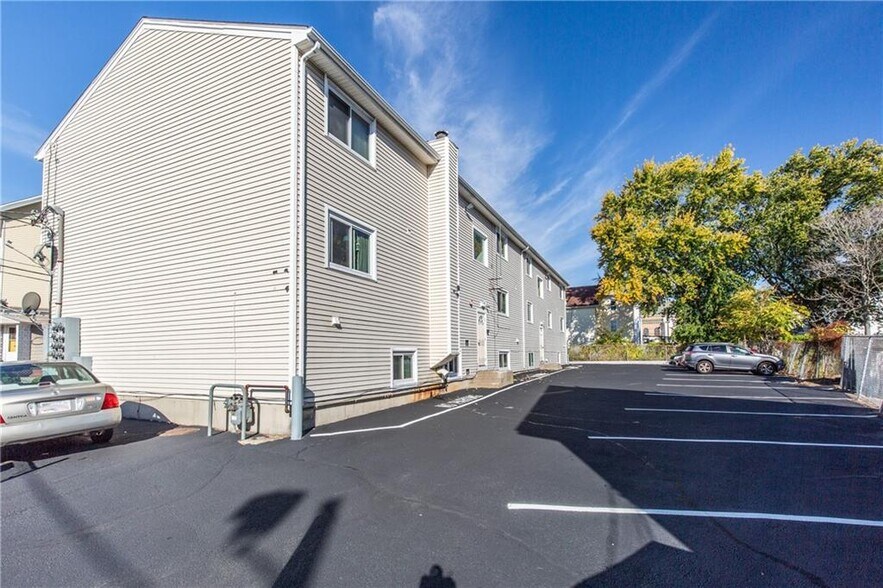 More Photos Of 9 Melton St, Pawtucket Apartments For Sale