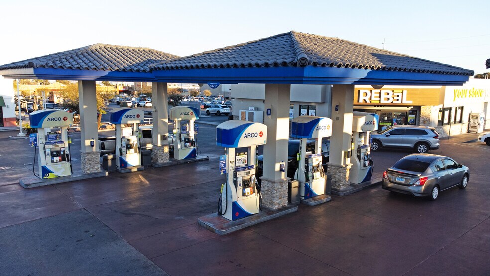 More Photos Of 8555-8565 W Sahara Ave, Las Vegas Unknown For Lease