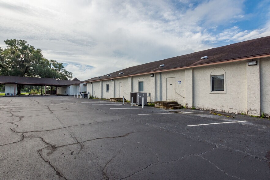 More Photos Of 5431 E Silver Springs Blvd, Silver Springs Office For Lease