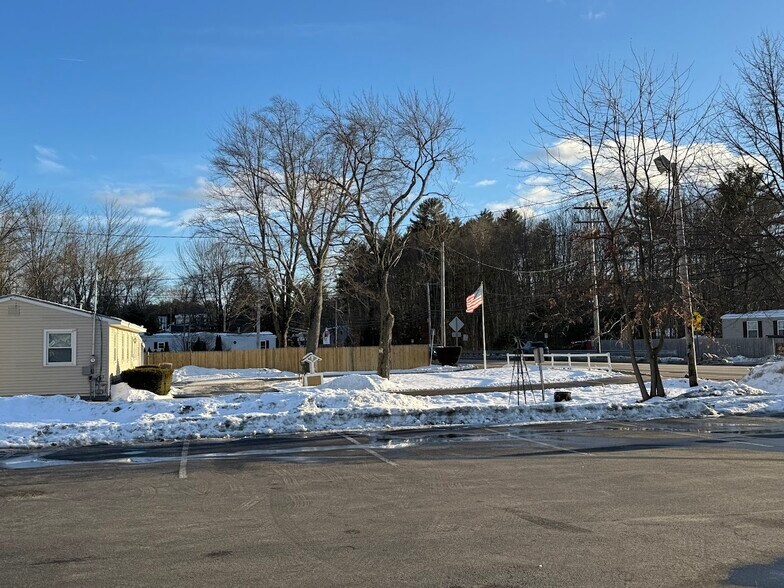 More Photos Of 78 Fisherville Rd, Concord Flex For Sale