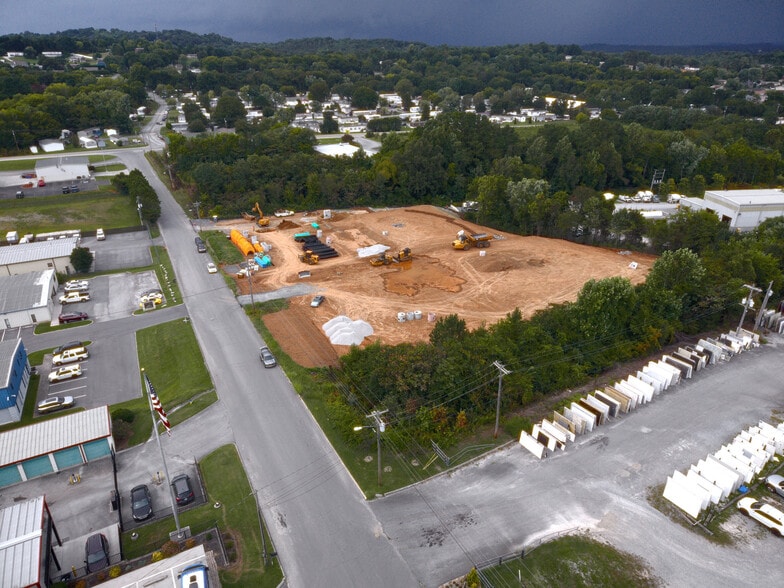 More Photos Of 3530 Central Park Blvd blvd, Louisville Warehouse For Lease