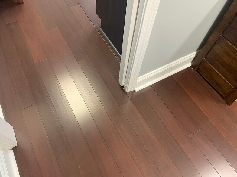 More Photos Of 1825 Lockeway Dr, Alpharetta Office For Sale