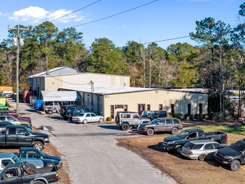 Primary Photo Of 4704 N College Rd, Castle Hayne Warehouse For Lease