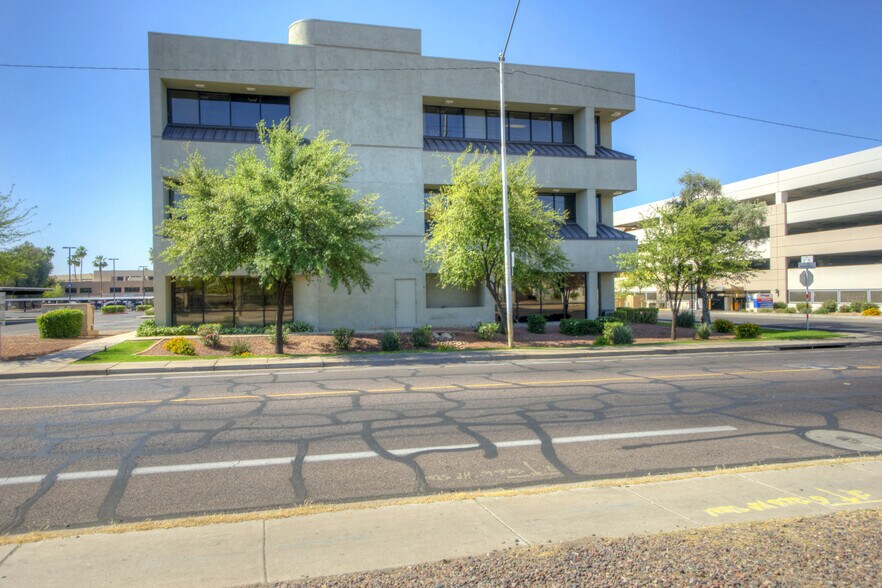 More Photos Of 9327 N 3rd St, Phoenix Medical For Lease