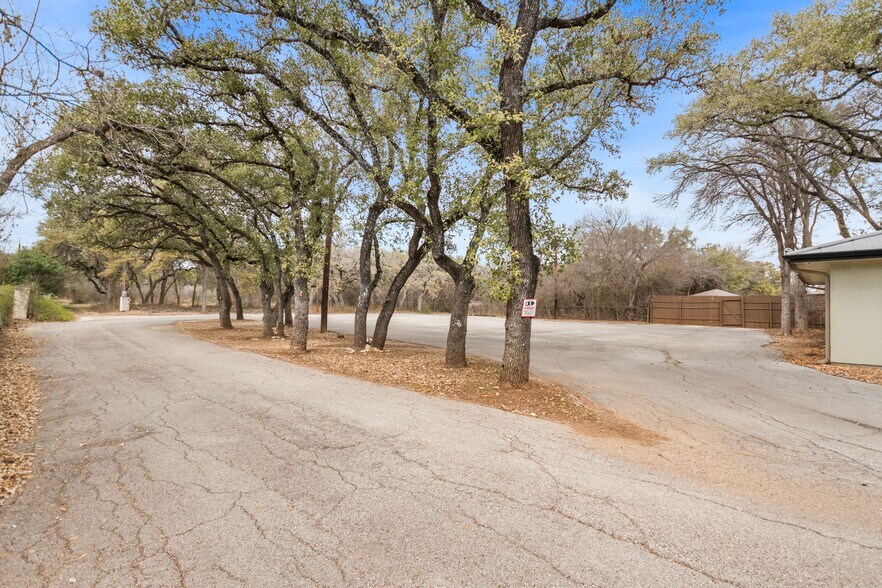 More Photos Of 14235 Blanco Rd, San Antonio Office For Sale