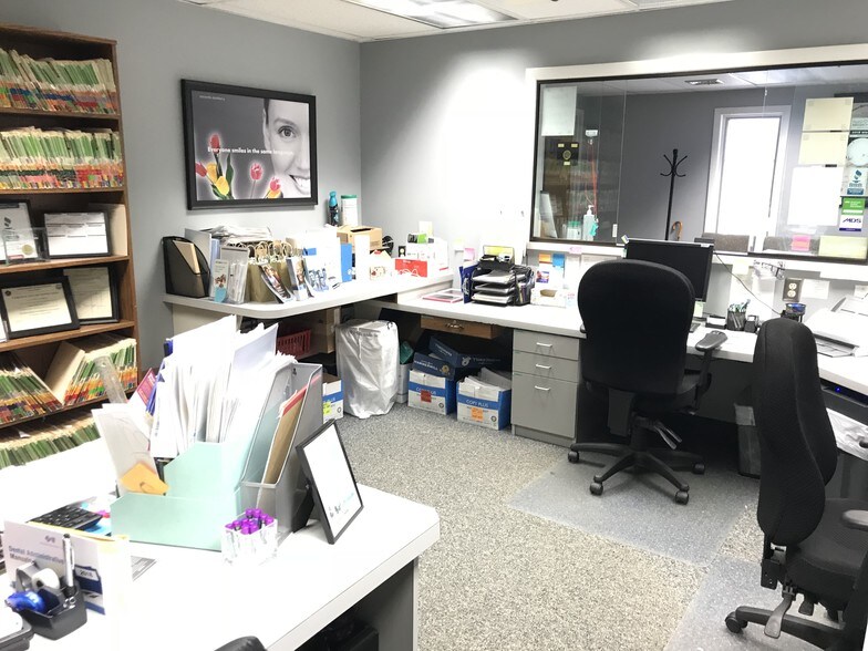 More Photos Of 33 Electric Ave, Fitchburg Medical For Lease