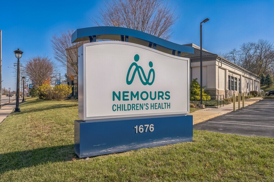 More Photos Of 1676 E Lancaster Ave, Paoli Freestanding For Sale