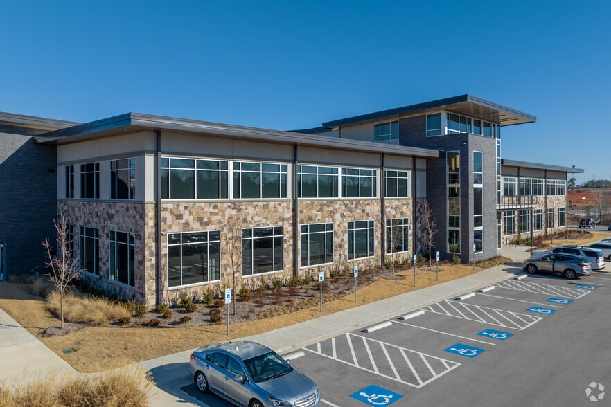 More Photos Of 4301 S JB Hunt Dr, Rogers Unknown For Lease