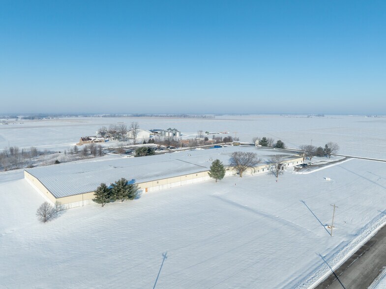 More Photos Of 3750 Industrial Dr, Carlyle Warehouse For Sale