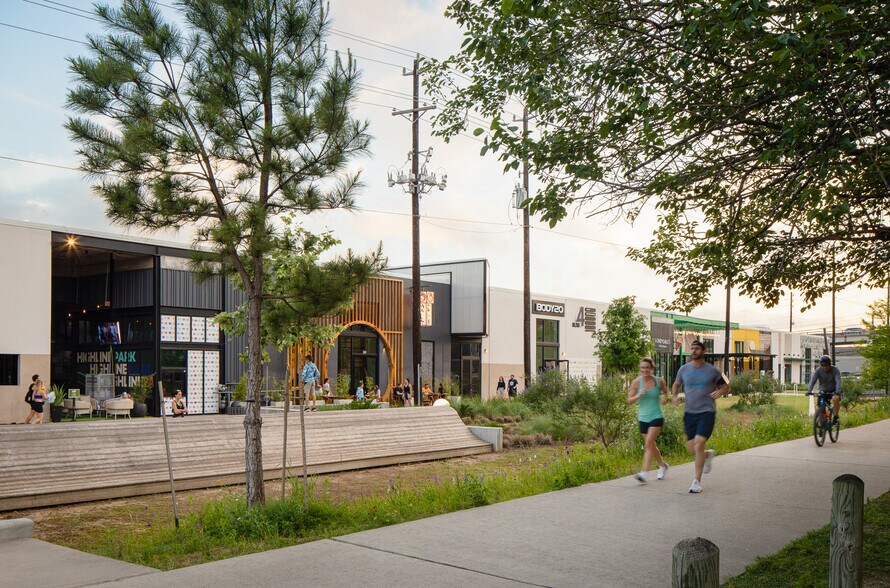 More Photos Of 600 N Shepherd Dr, Houston Unknown For Lease