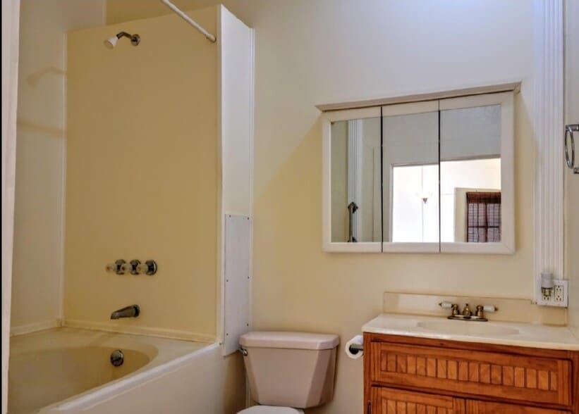 More Photos Of 97 Center Ave, Bisbee Restaurant For Sale