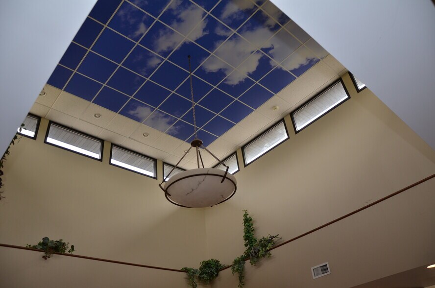 More Photos Of 515 7th Ave SE, Cedar Rapids Medical For Sale