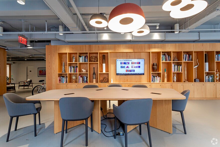 More Photos Of 132 W 31st St, New York Coworking Space