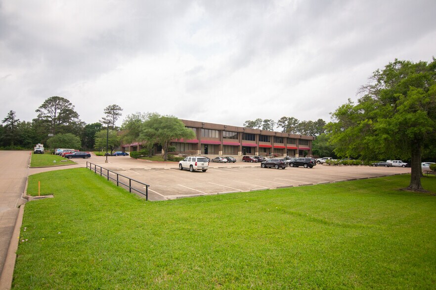 More Photos Of 901 Normal Park Dr, Huntsville Office For Lease