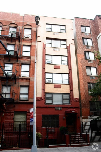 Primary Photo Of 367 W 48th St, New York Apartments For Sale