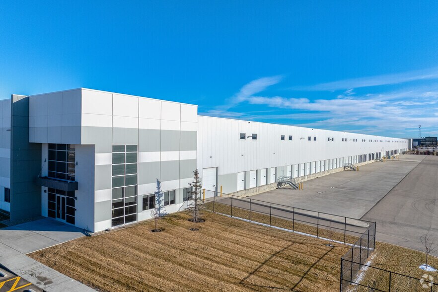 More Photos Of 290144 Township Rd 261, Rocky View No 44 Distribution For Lease