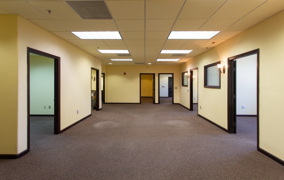 More Photos Of 41911 5th St, Temecula Office For Lease