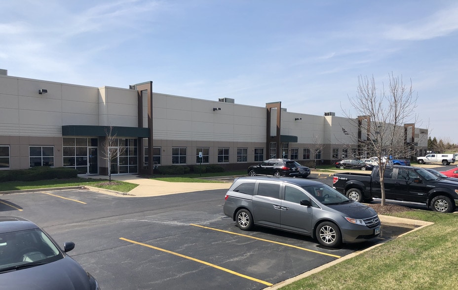 More Photos Of 9850 W 190th St, Mokena Light Distribution For Lease