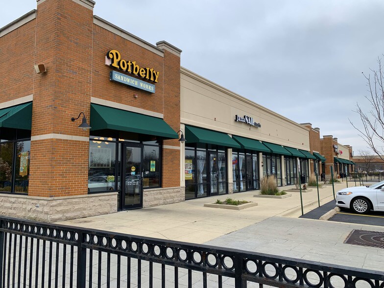 More Photos Of 28367 Davis Pky, Warrenville Unknown For Lease