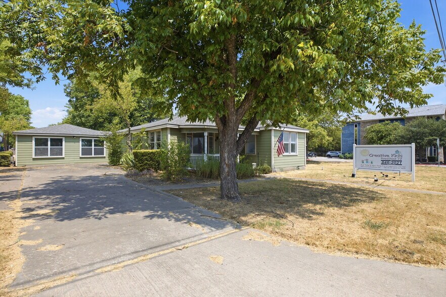 More Photos Of 208 E Hwy 79 St, Hutto Daycare Center For Lease