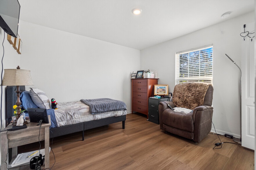 More Photos Of Licensed 6 Bed ALF, Ocala Assisted Living For Sale