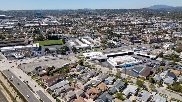 More Photos Of 400 S Atlantic Blvd, Alhambra Auto Dealership For Sale